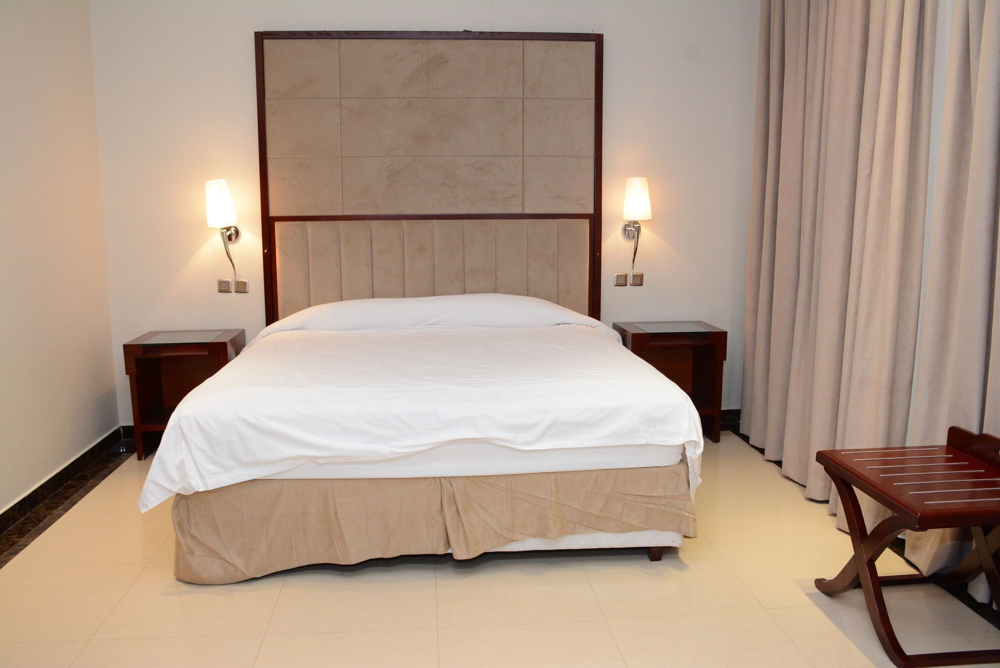 Topaz Furnished Apartments Riade Exterior foto